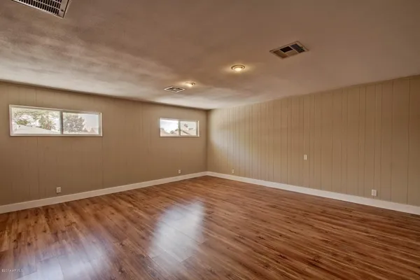 $4,200 | 1030 East Manhatton Drive, Tempe, AZ 85282