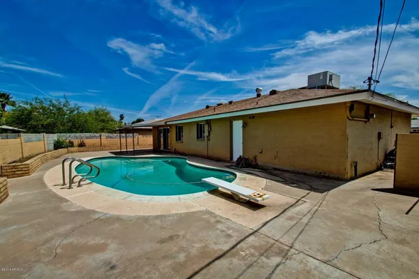 $4,200 | 1030 East Manhatton Drive, Tempe, AZ 85282