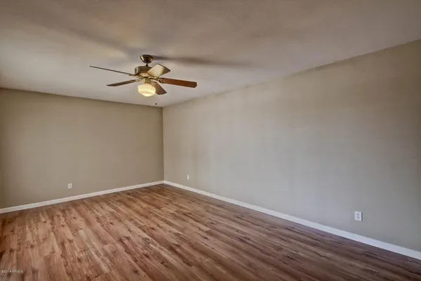 $4,200 | 1030 East Manhatton Drive, Tempe, AZ 85282