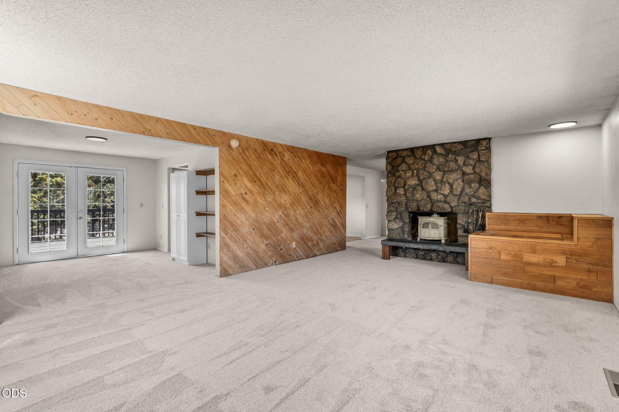 62855 Northeast Daniel Road Bend, OR 97701 - Photo 5 of 45 Gallery Image 5