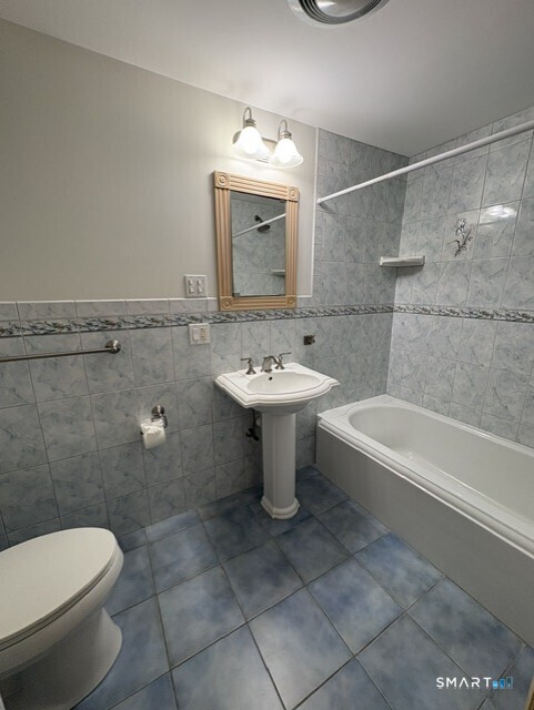 16 Botelle Manor Cromwell, CT 06416 - Photo 8 of 12