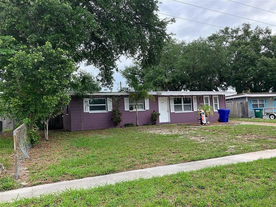 11617 Easy Street Largo, FL 33773 - Photo 3 of 5