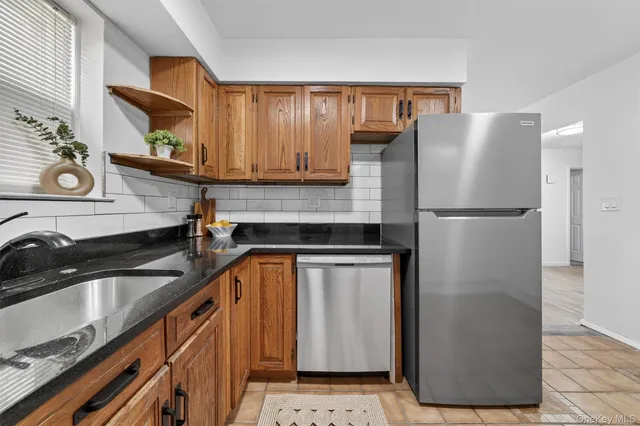 $184,900 | 125 North Washington Avenue, Unit 1, Hartsdale, NY 10530