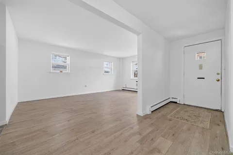 $184,900 | 125 North Washington Avenue, Unit 1, Hartsdale, NY 10530