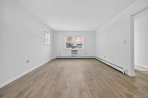 $184,900 | 125 North Washington Avenue, Unit 1, Hartsdale, NY 10530