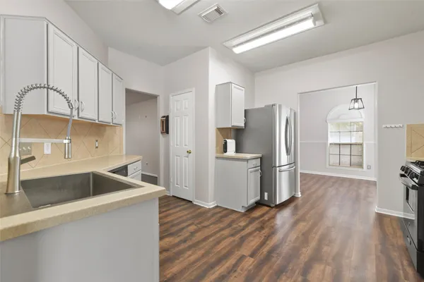 $2,100 | 18534 Burgundy Sky Way, Cypress, TX 77429