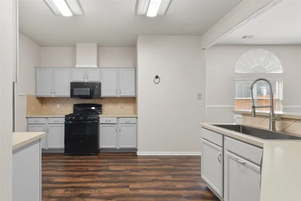 $2,100 | 18534 Burgundy Sky Way, Cypress, TX 77429