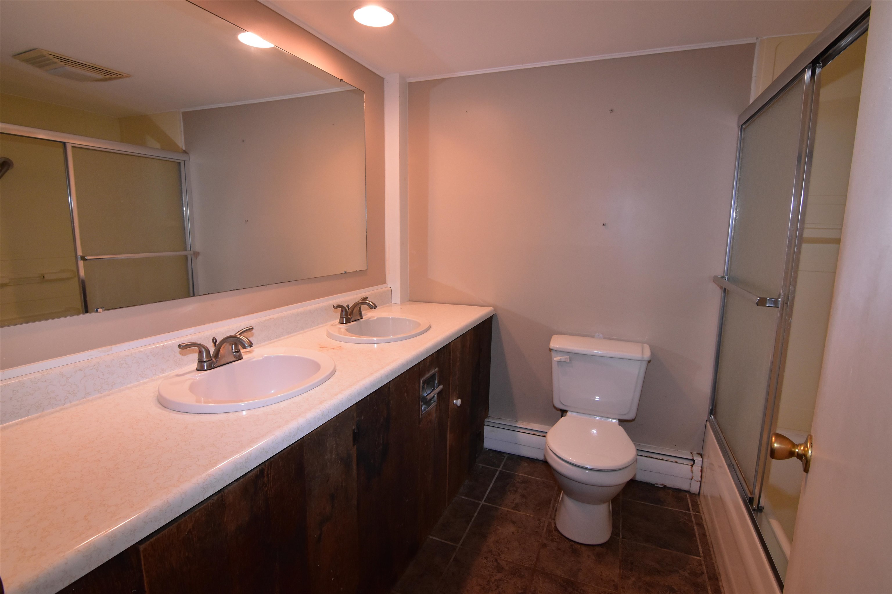 130 Lincoln Street Bennington, VT 05201 - Photo 17 of 40