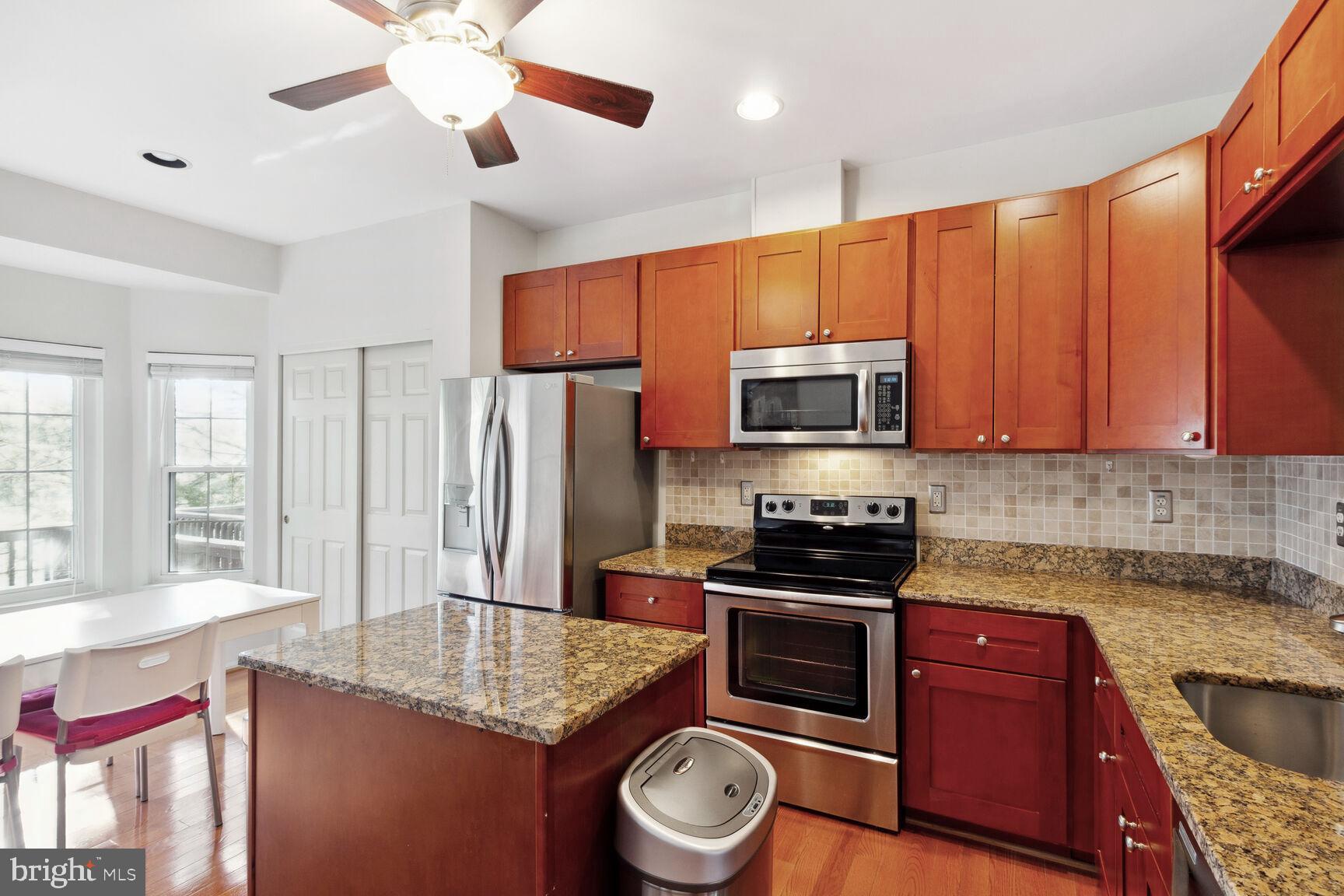 8427 Glad Rivers Row Columbia, MD 21045 - Photo 12 of 28 Gallery Image 12