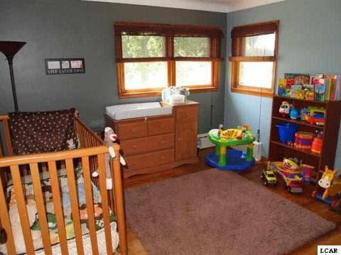 6272 Palmyra Road Palmyra, MI 49268 - Photo 7 of 10 20017920-6.JPG