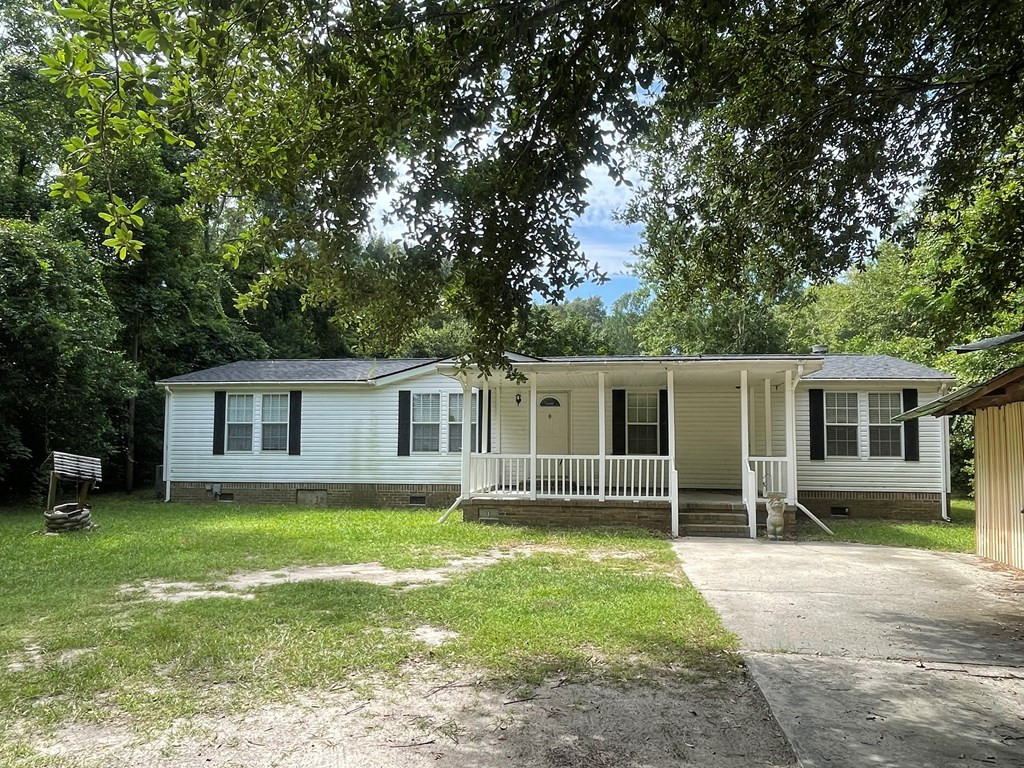2462 Wedgefield Road Sumter, SC 29154 - Photo 2 of 31