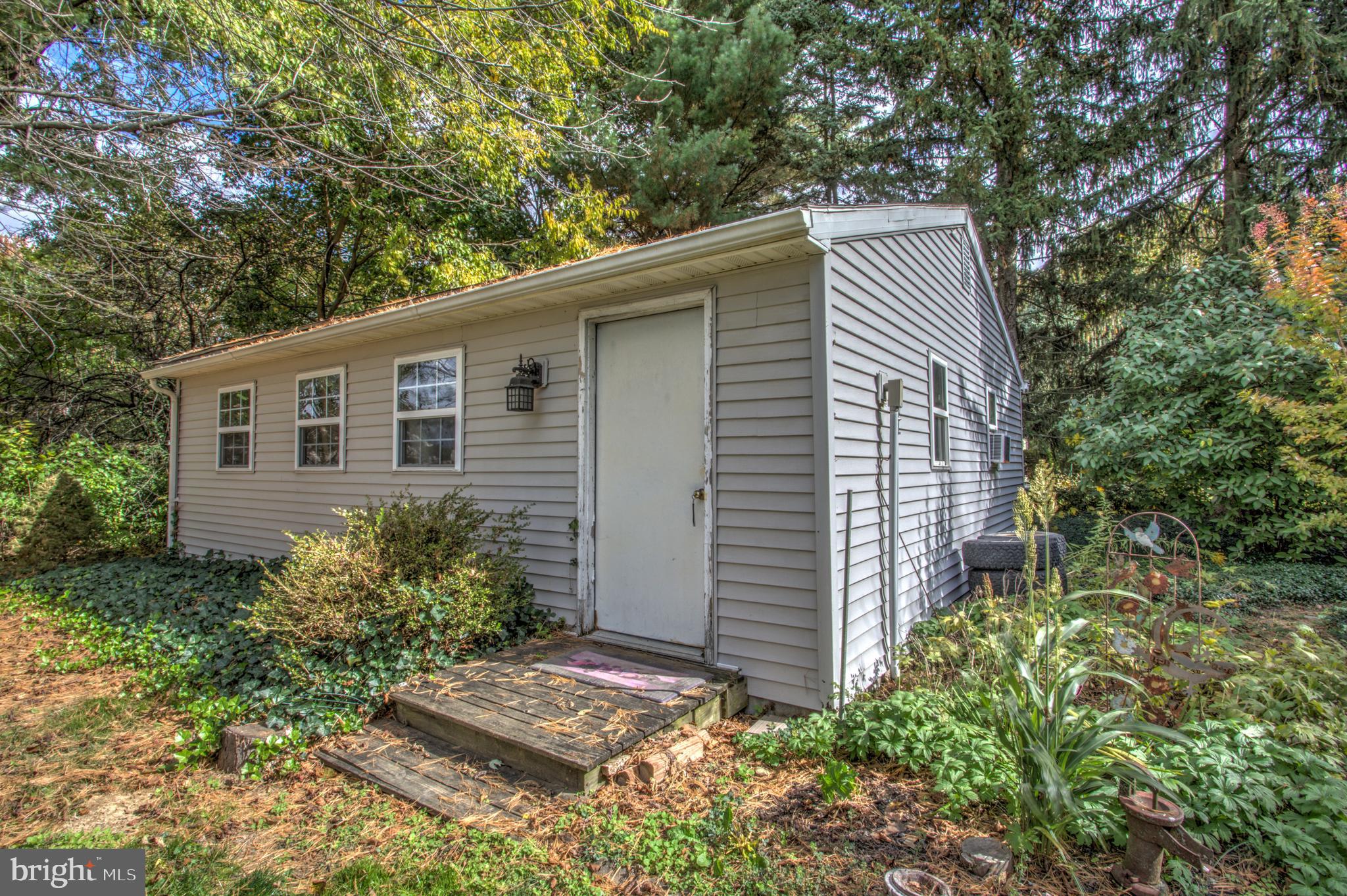 1071 East Meadow Road Manheim, PA 17545 - Photo 11 of 45