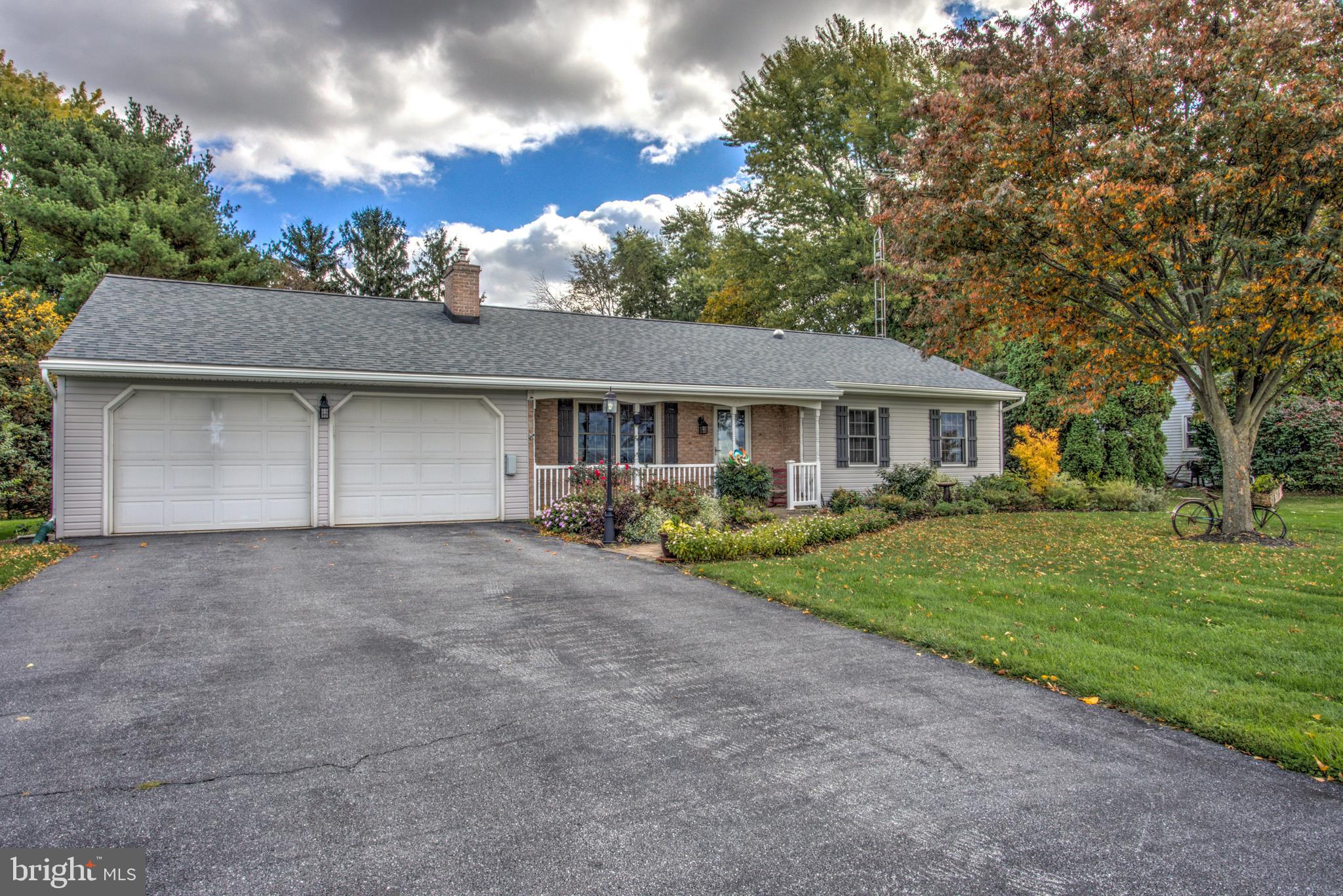 1071 East Meadow Road Manheim, PA 17545 - Photo 3 of 45