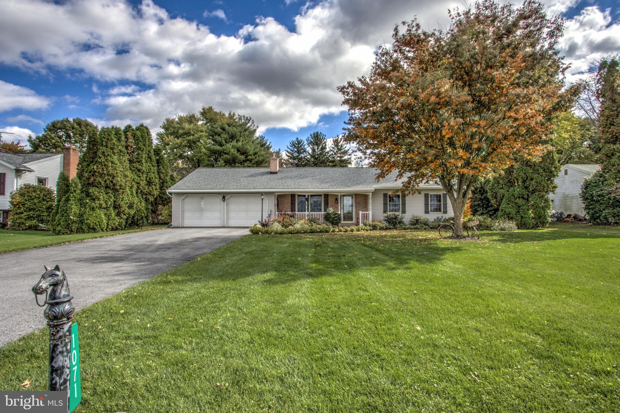 1071 East Meadow Road Manheim, PA 17545 - Photo 4 of 45
