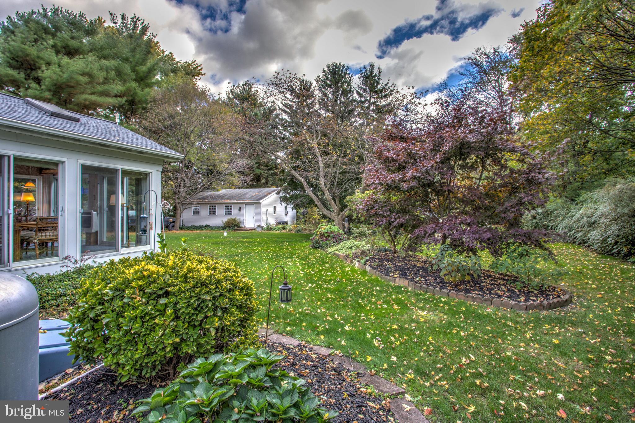 1071 East Meadow Road Manheim, PA 17545 - Photo 6 of 45