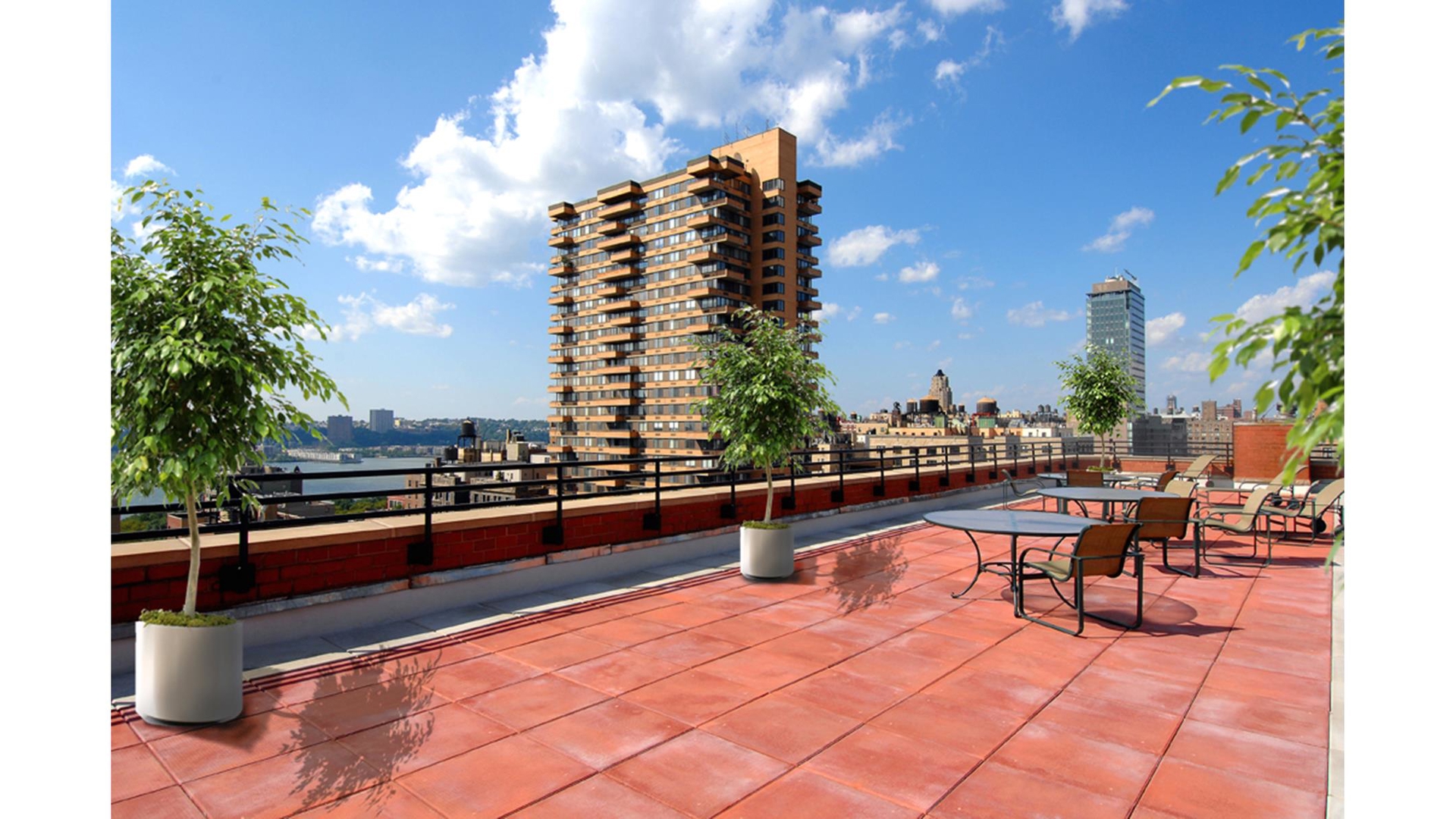 215 West 95th Street, Unit 5K Manhattan, NY 10025 - Photo 8 of 12