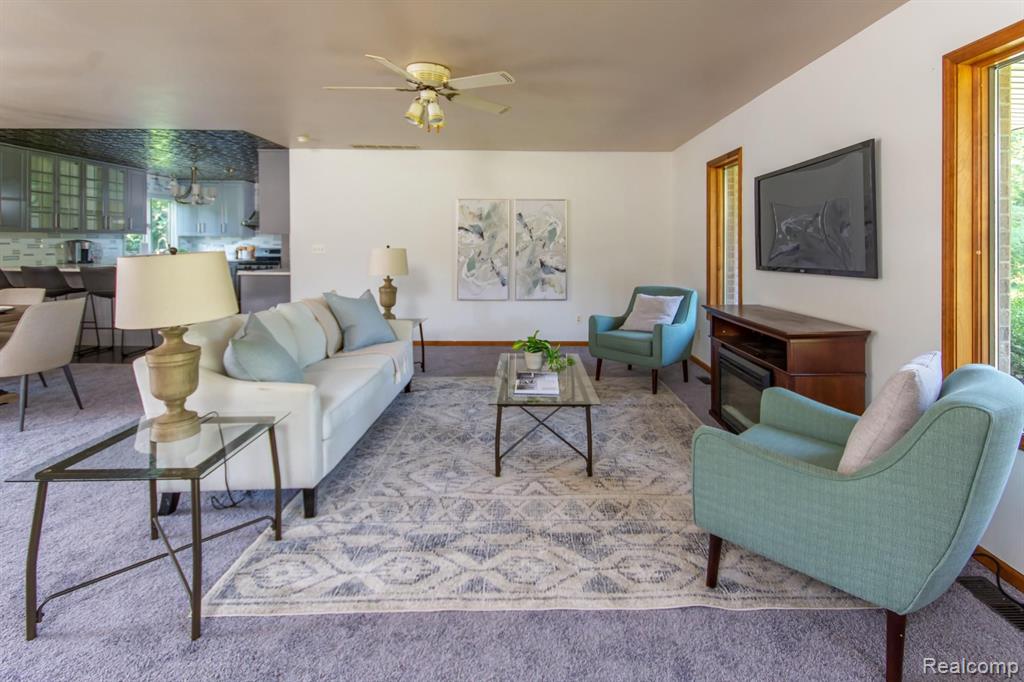 49125 Hull Road Belleville, MI 48111 - Photo 4 of 32