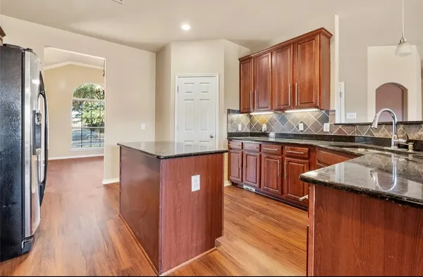 $2,200 | 120 Emory Fields Drive, Hutto, TX 78634