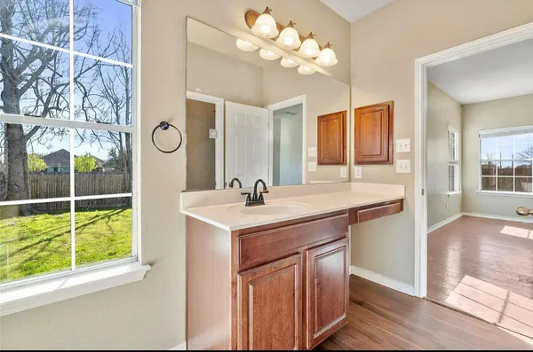 $2,200 | 120 Emory Fields Drive, Hutto, TX 78634