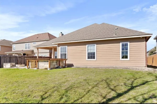 $2,200 | 120 Emory Fields Drive, Hutto, TX 78634