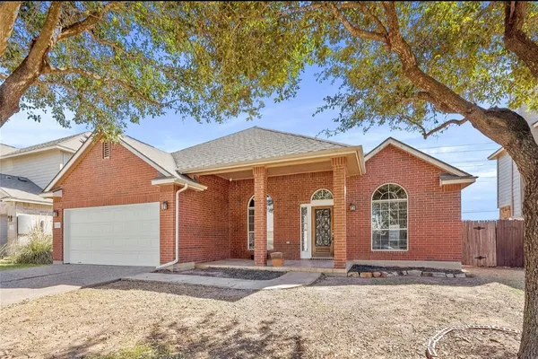 $2,200 | 120 Emory Fields Drive, Hutto, TX 78634