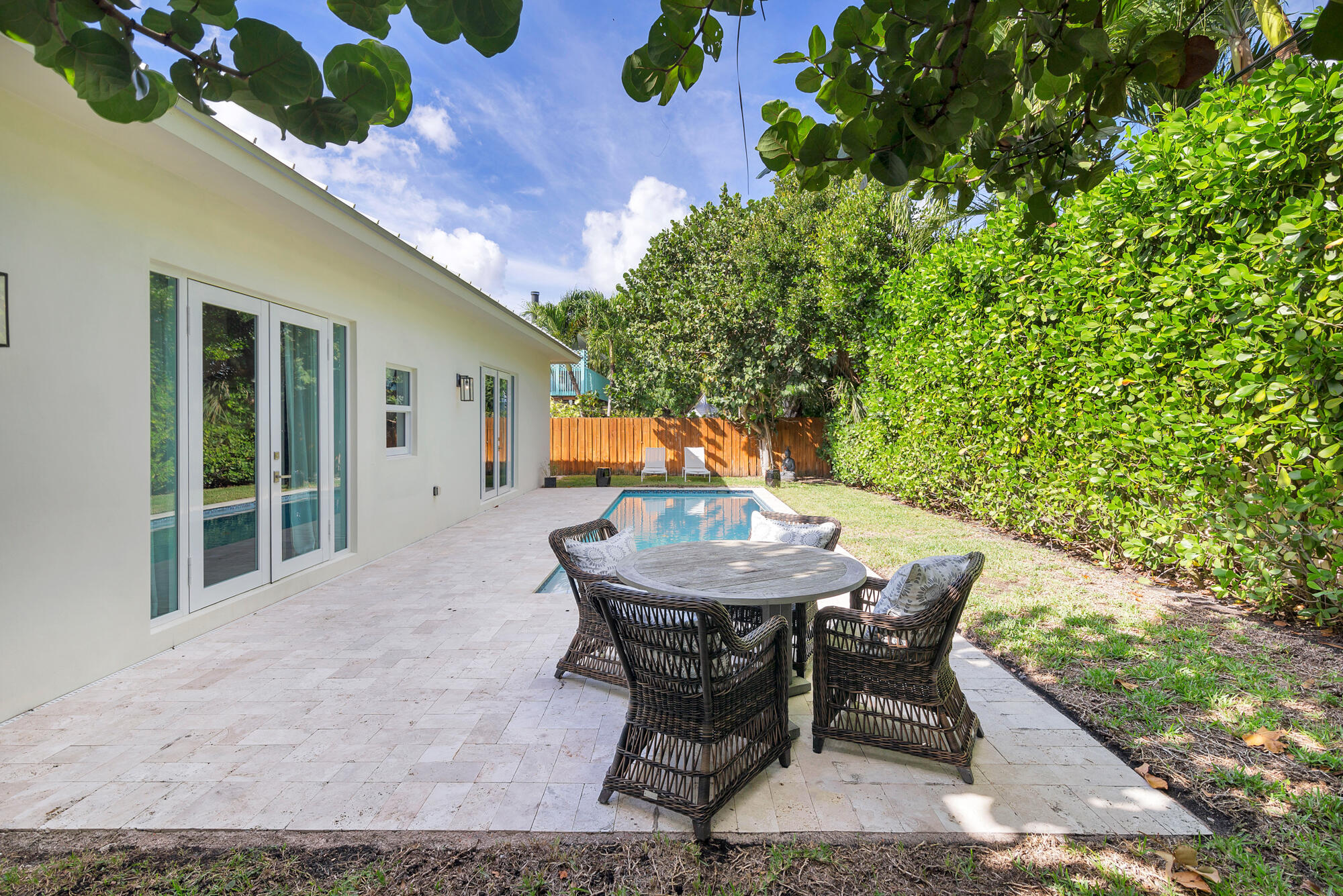 225 Beverly Road West Palm Beach, FL 33405 - Photo 22 of 26 low-25
