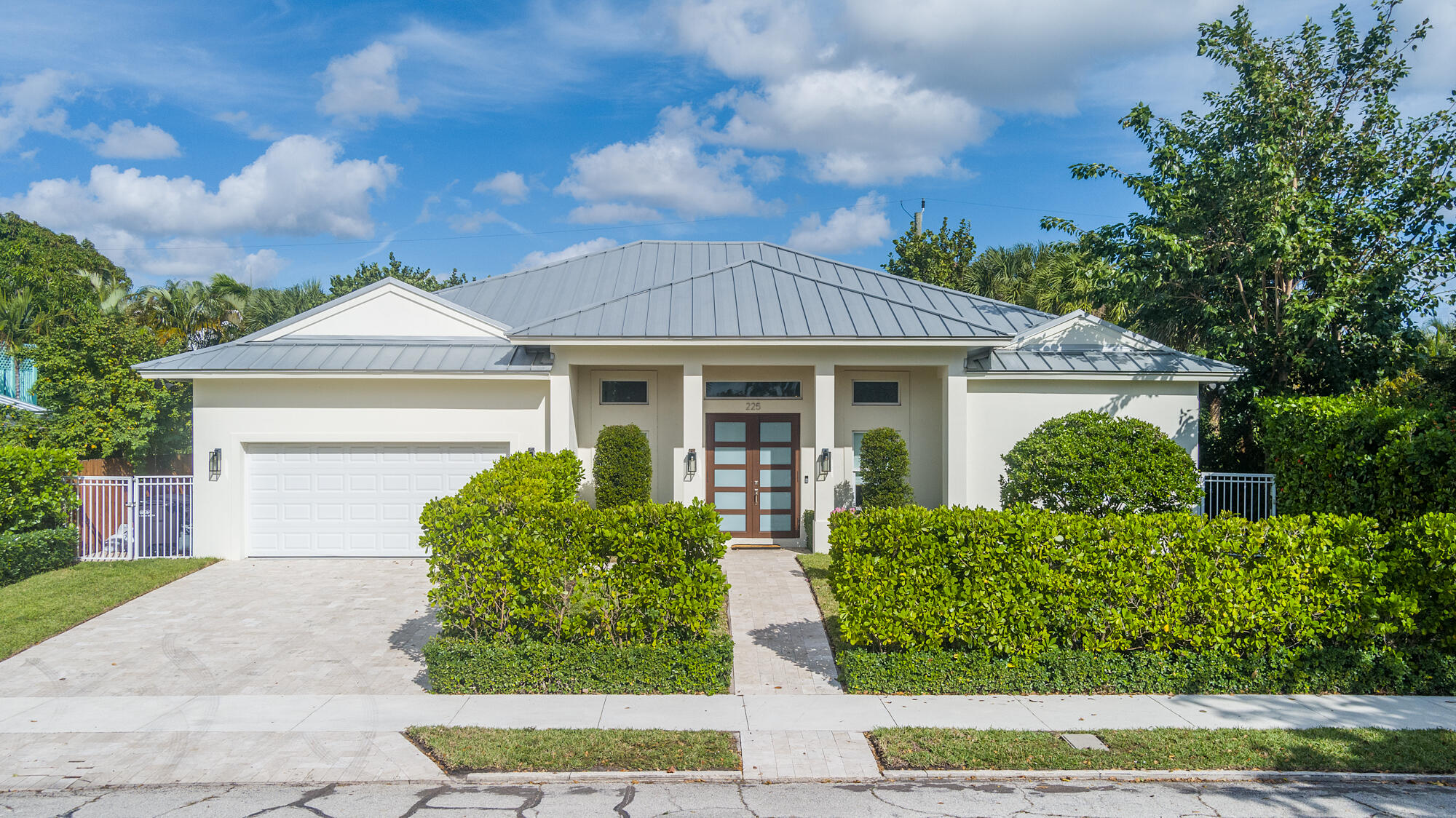 225 Beverly Road West Palm Beach, FL 33405 - Photo 24 of 26 low-29