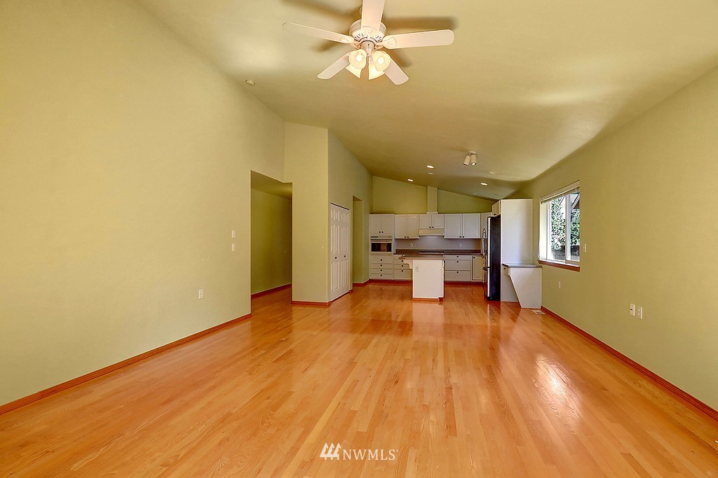 112 167th Place Southwest Bothell, WA 98012 - Photo 6 of 18