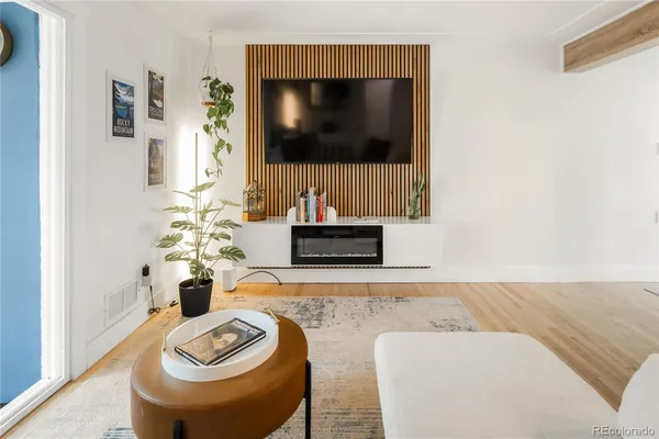 $649,999 | 2743 South Meade Street, Denver, CO 80236