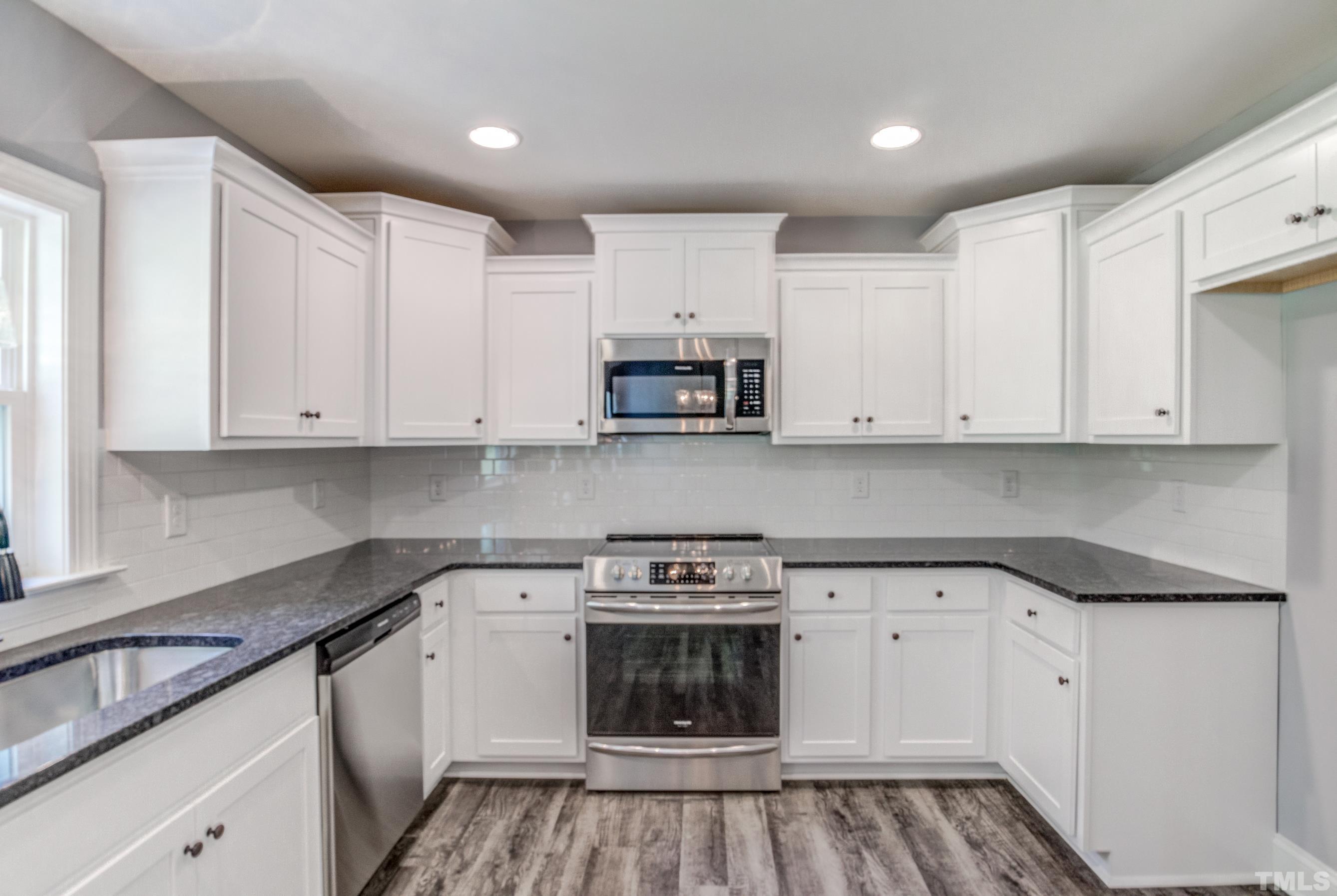 220 Pleasant Ridge Court Benson, NC 27504 - Photo 11 of 28 Gallery Image 11