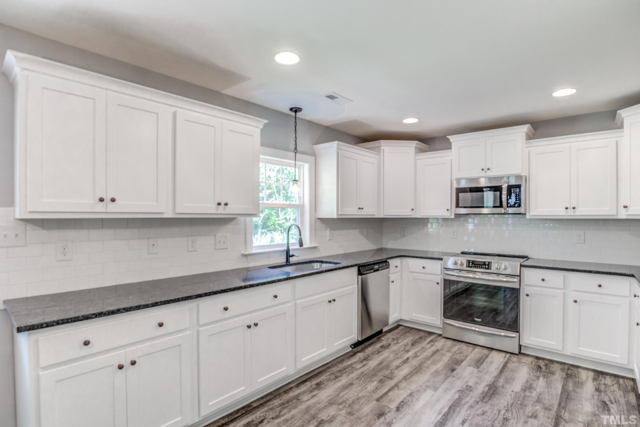220 Pleasant Ridge Court Benson, NC 27504 - Photo 12 of 28 Gallery Image 12