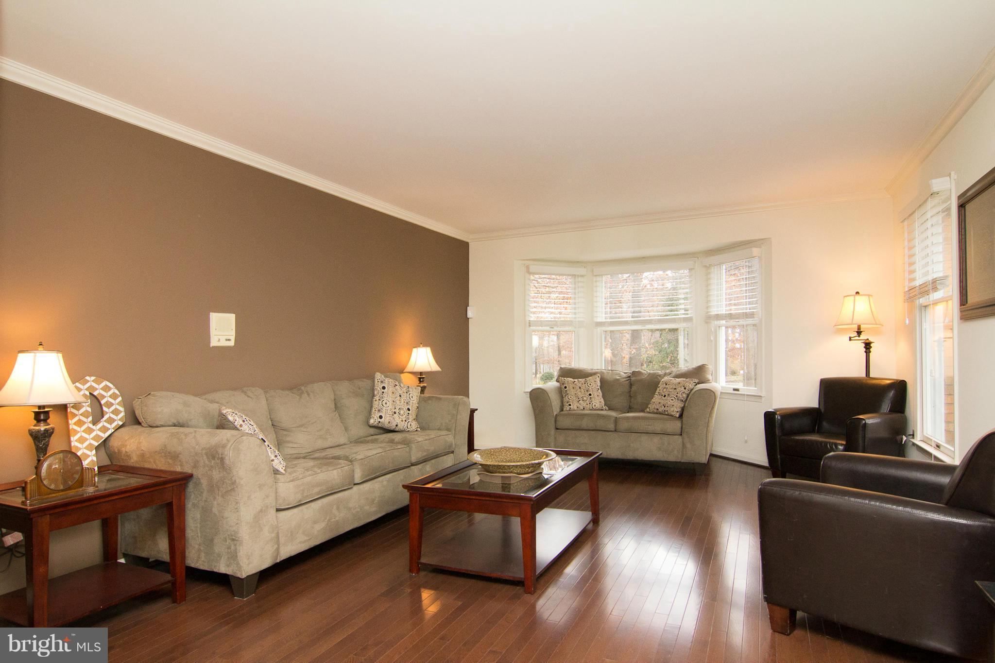 1620 Bennett Road Eldersburg, MD 21784 - Photo 2 of 28 Living Room