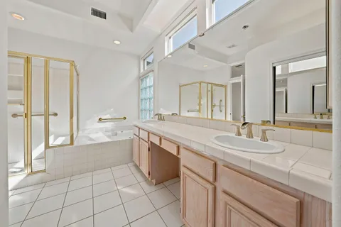 $649,000 | 38258 Sunny Days Drive, Palm Desert, CA 92211