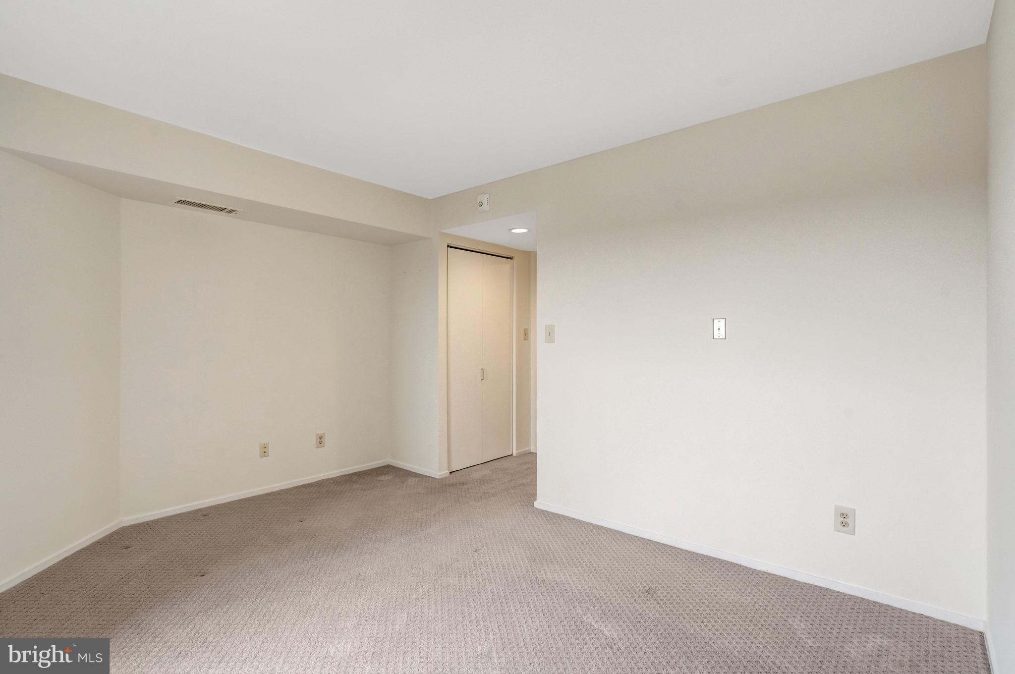 1951 Sagewood Lane, Unit 619 Reston, VA 20191 - Photo 7 of 33 Dining Room