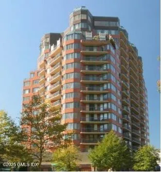 $485,888 | 25 Forest Street, Unit 11M, Stamford, CT 06901