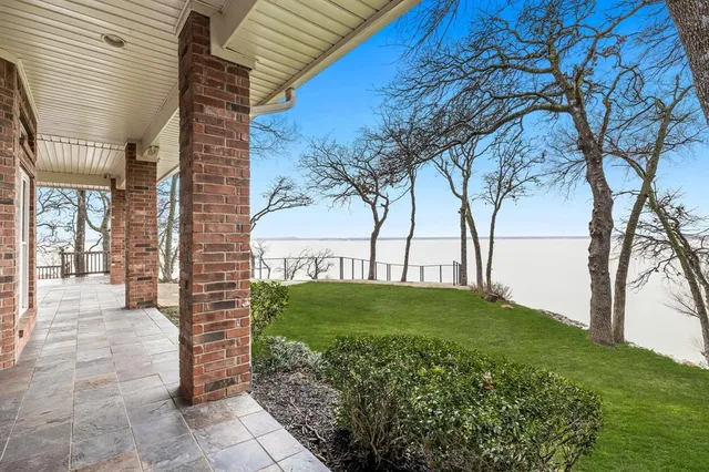 $2,195,000 | 1180 Emerald Sound Boulevard, Oak Point, TX 75068