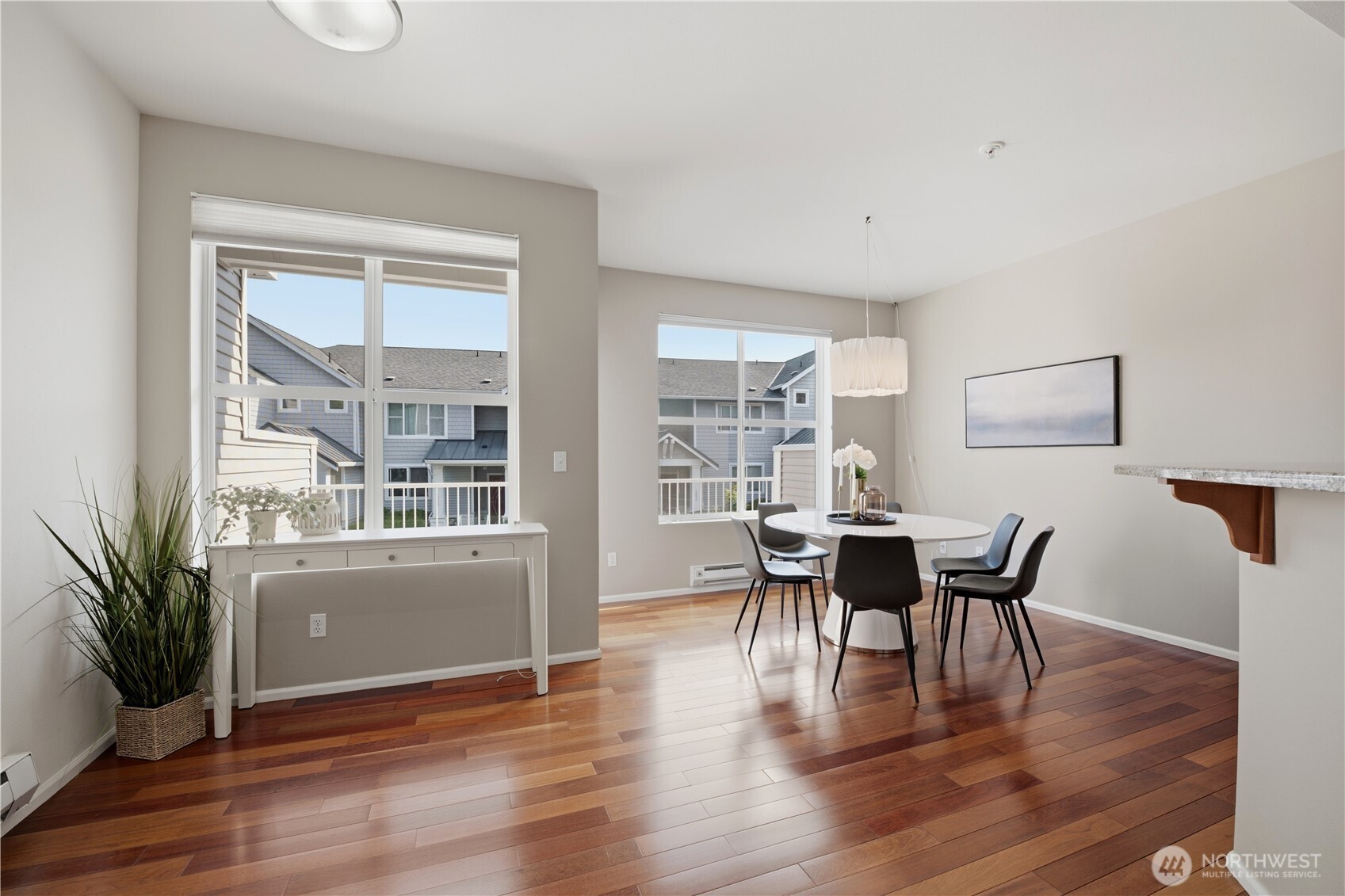 2908 Southwest Raymond Street Seattle, WA 98126 - Photo 10 of 27 Gallery Image 10