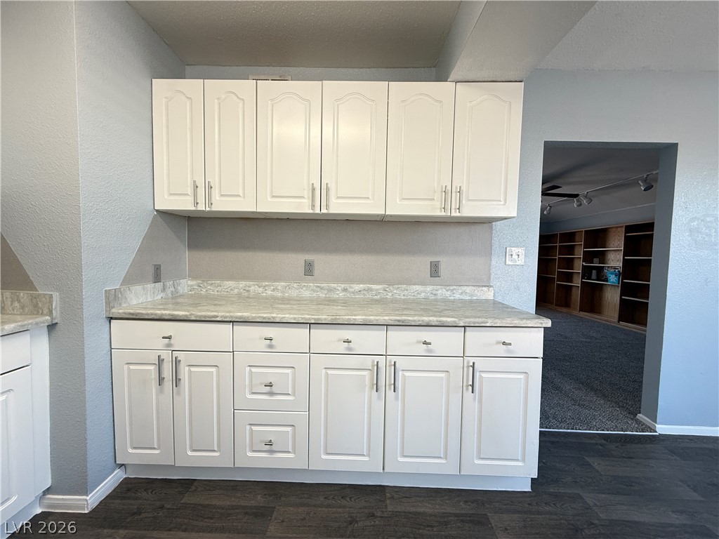 218 Tungsten Street Henderson, NV 89015 - Photo 7 of 14