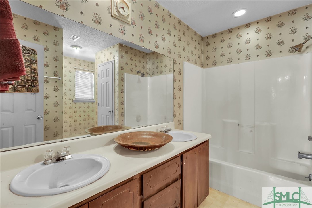 2628 John Wells Road Hinesville, GA 31313 - Photo 11 of 18 Gallery Image 11