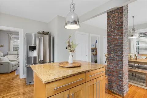 $895,000 | 5 Conrad Court, Newport, RI 02840