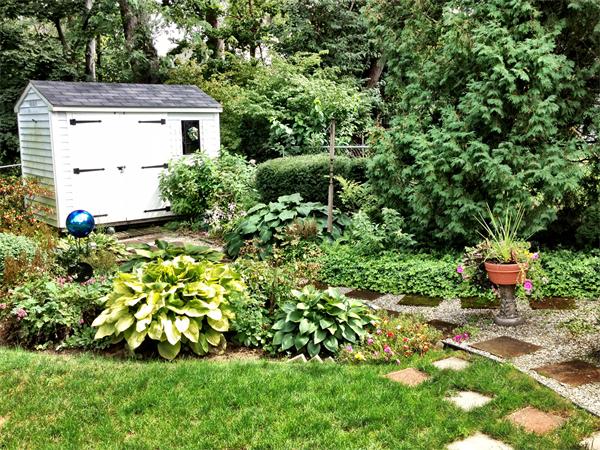 185 Gillette Avenue Springfield, MA 01118 - Photo 13 of 13 Gallery Image 13