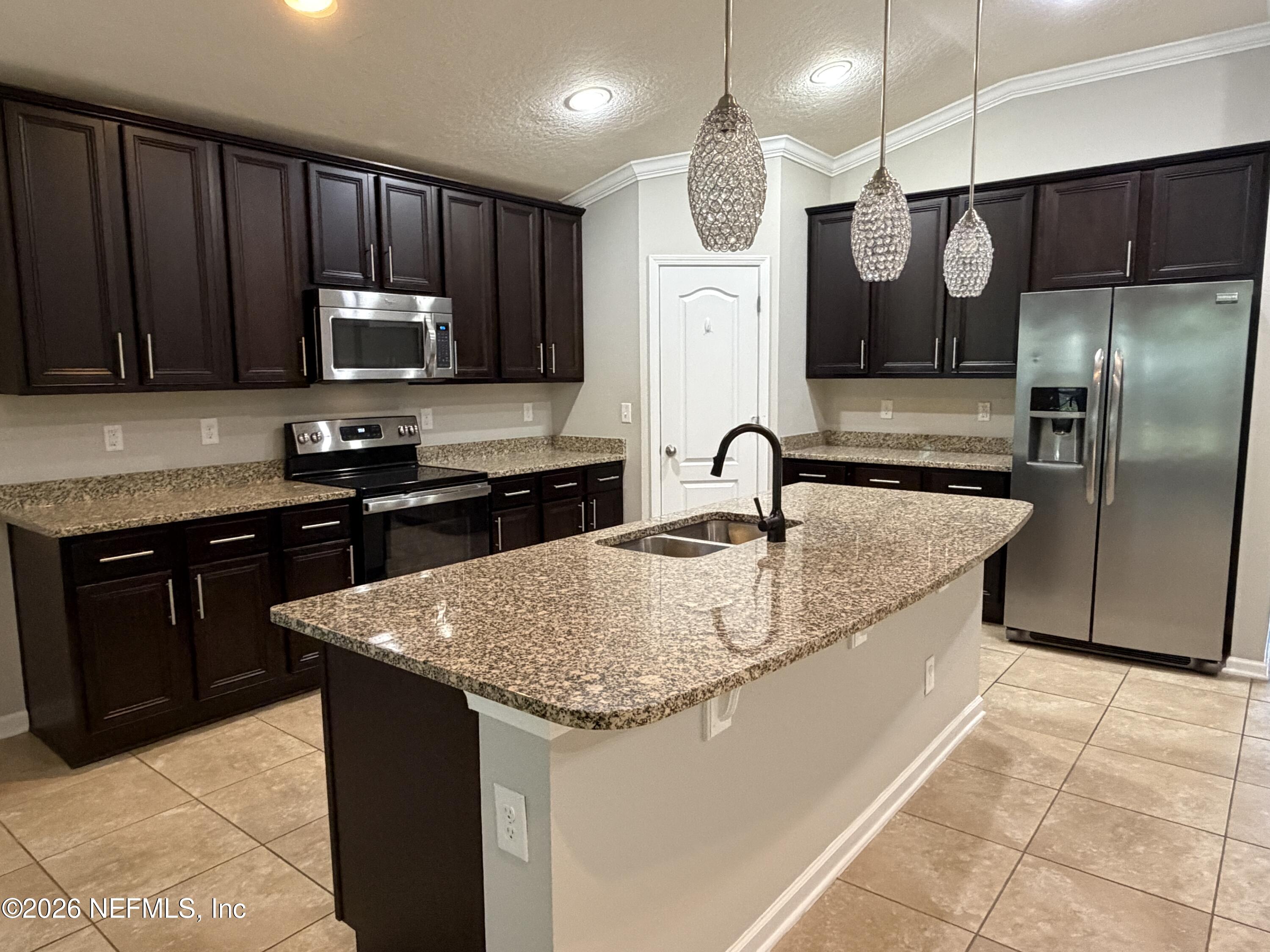 1892 High Prairie Lane Middleburg, FL 32068 - Photo 2 of 31 Kitchen
