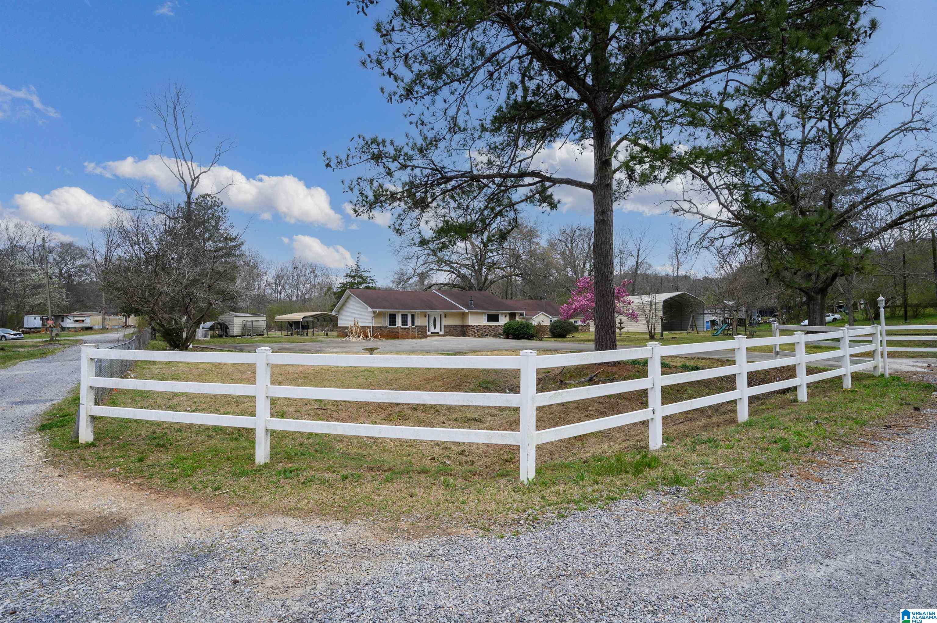 767 Hillcrest Road Sylacauga, AL 35150 - Photo 2 of 12