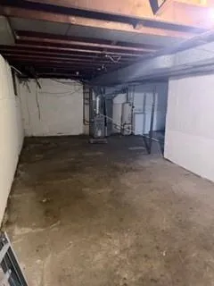 a view of a storage & utility room with washer and dryer