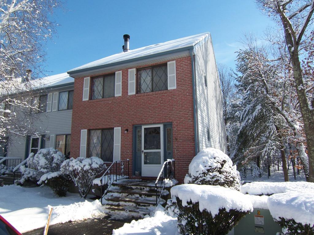 19 Vanden Road, Unit 19 Merrimack, NH 03054 - Photo 1 of 24