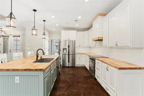 $549,000 | 22110 Nolan Road, Covington, LA 70435