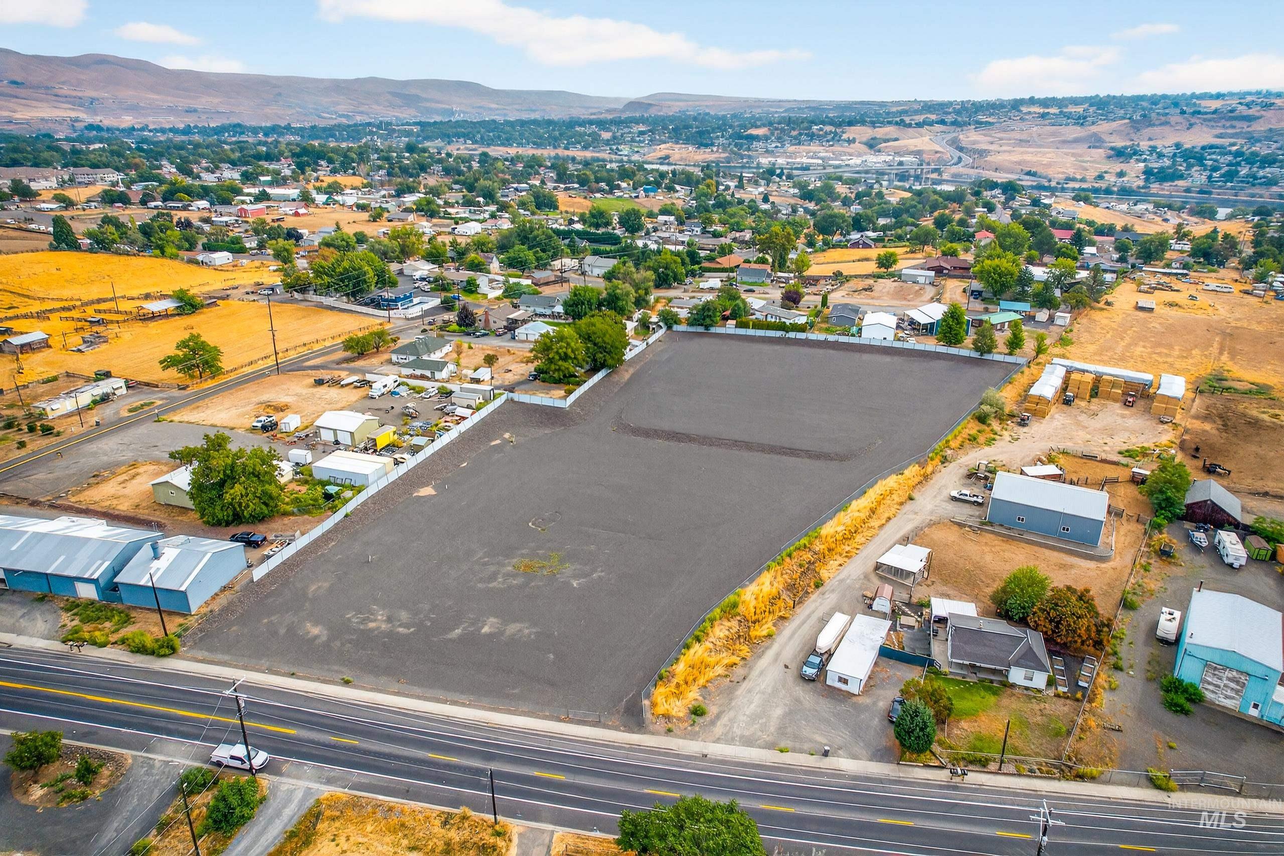 Nna 13th Street Clarkston, WA 99403 - Photo 15 of 27 Bird's eye view of a mountainous background