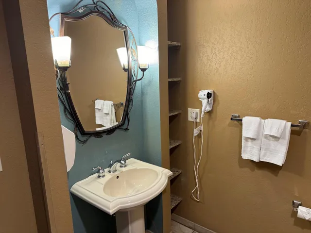 $199,500 | 2411 River, Unit 2542, Wisconsin Dells, WI 53965