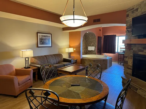 $199,500 | 2411 River, Unit 2542, Wisconsin Dells, WI 53965