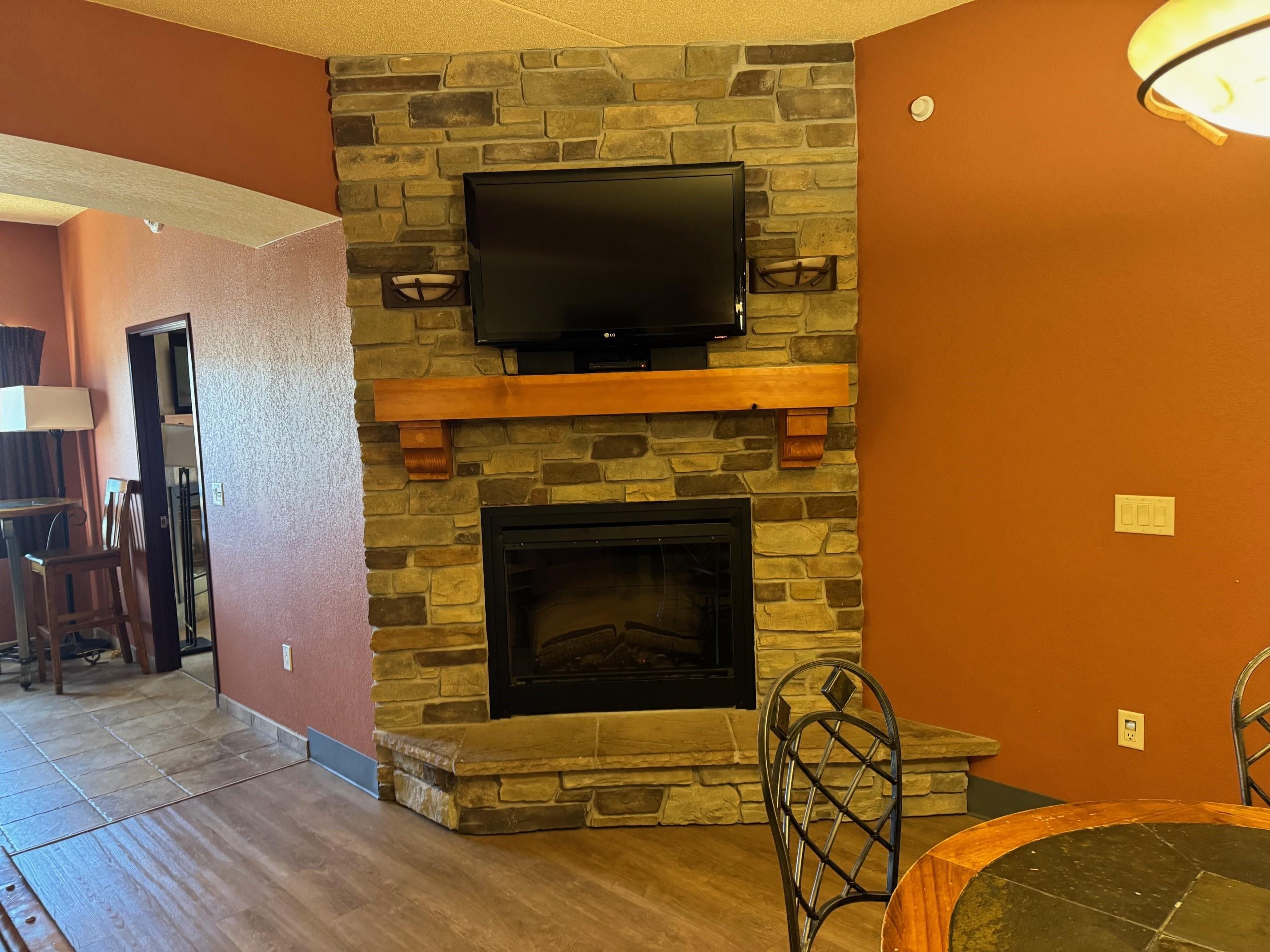 2411 River, Unit 2542 Wisconsin Dells, WI 53965 - Photo 5 of 32